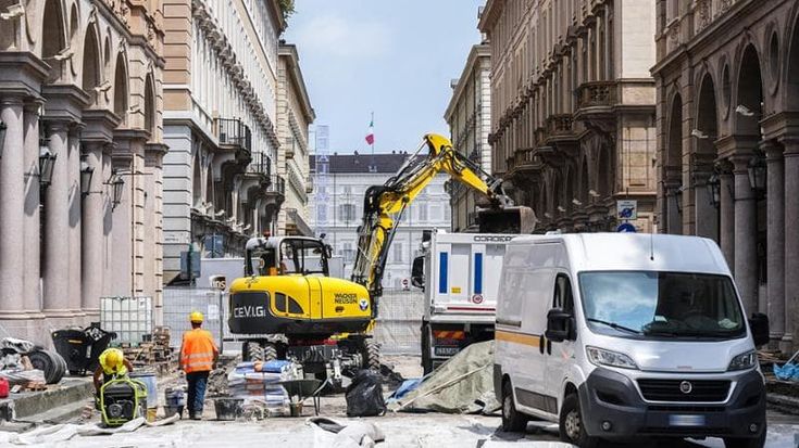 Il nuovo look di via Roma, viaggio nel cantiere che la sta rivoluzionando