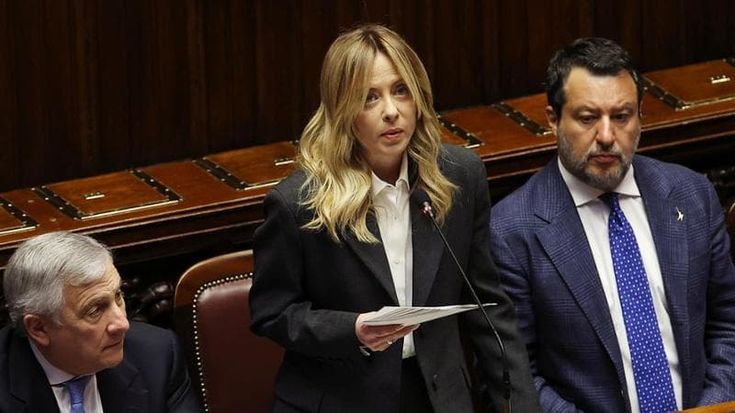 Meloni, la replica in Senato: “Alla Camera solo insulti e demagogie”. Schlein: “Avete già perso”