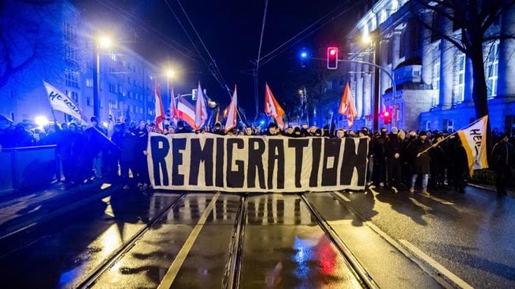 Il no di Milano al Remigration summit: “Fermiamo il raduno nero europeo”