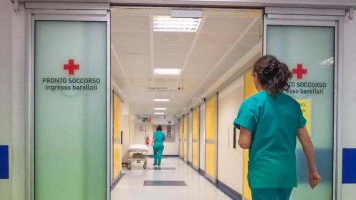 Anestesista a cento euro l’ora: l’ultima frontiera dell’emergenza sanità con poco personale. Il caso a Savona