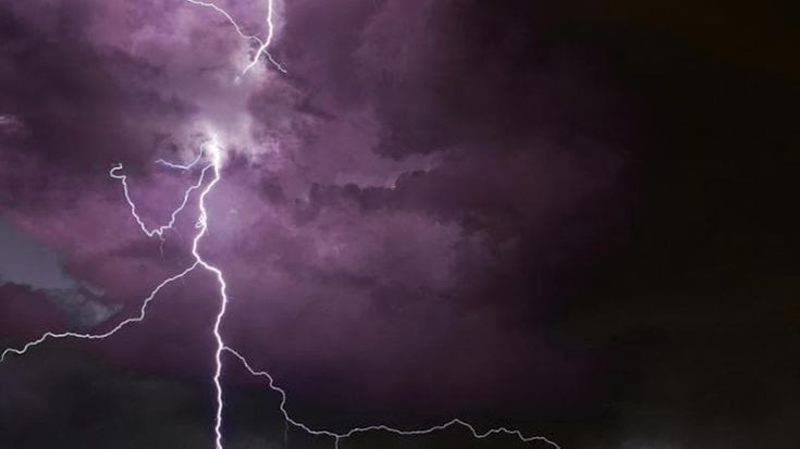Oltre diecimila fulmini in un giorno: il bilancio del maltempo in Lombardia di lunedì 11 maggio