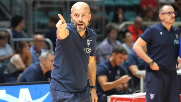 La Fortitudo travolta a Livorno, è il primo ko della stagione