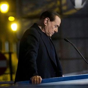 E il Cavaliere teme la valanga: "Mi vogliono cacciare pure dal Ppe"