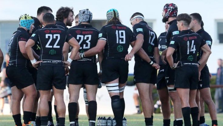 Il Covid ferma il rugby fino al 30 gennaio, avanti solo Top10 e Coppa Italia