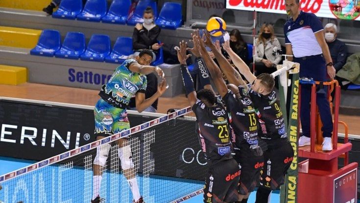 Volley, Superlega: Perugia sbanca Civitanova e conquista il titolo d'inverno