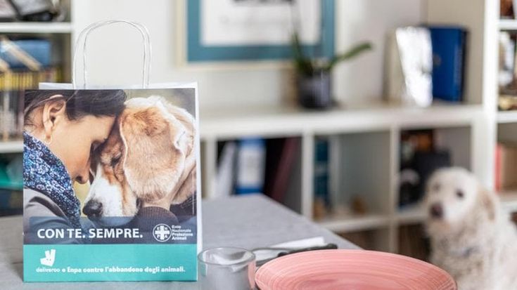 Lotta contro l’abbandono degli animali: Deliveroo con Enpa per sensibilizzare la popolazione