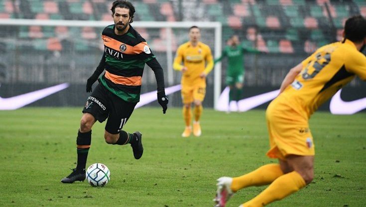Serie B: l'Empoli manca la vetta solitaria, vittorie pesanti per Venezia, Frosinone e Monza