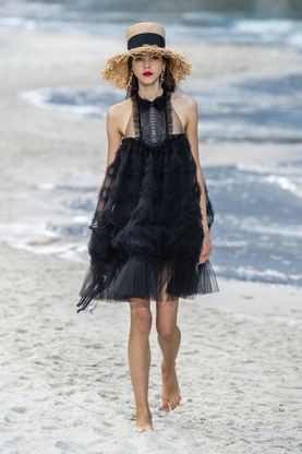 Look di Ferragosto: gli abiti che si possono usare di giorno e di sera