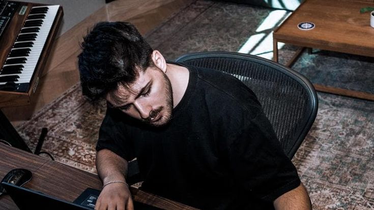 Da Acerra a New York, così Kina ha conquistato il mondo della musica