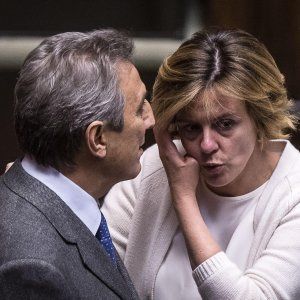 Lorenzin: “Trovati fondi per assumere i medici” 