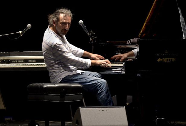  Stefano Bollani al teatro Regio di Parma: le foto del concerto 