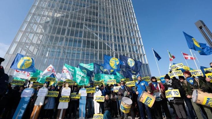 Fondi della sanità, da Roma 30 milioni in più, ma i medici attaccano: “Perché non si assume?”