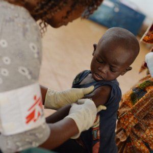 Vaccini: i prezzi elevati ostacolano gli sforzi di immunizzazione in Africa