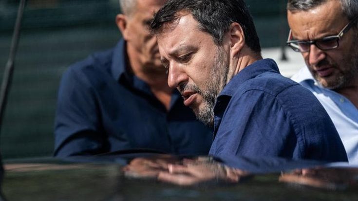Salvini critica gli autovelox: “Sulle strade larghe il limite a 50 all’ora serve a fare multe”. Cita il caso di via Fermi a Milano, ma lì il limite è a 70