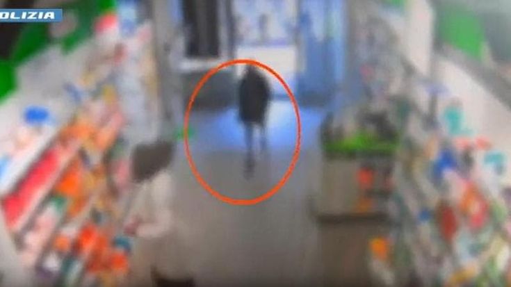 Arrestato rapinatore di farmacie tradito dalla passione per il rosso