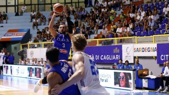 Basket, Europei: Messina taglia Cusin e Tonut. Vittoria nel test con la Finlandia