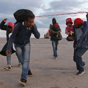 "I fondi per i profughi ormai non bastano più": dall'Onu alla Croce rossa, è allarme aiuti
