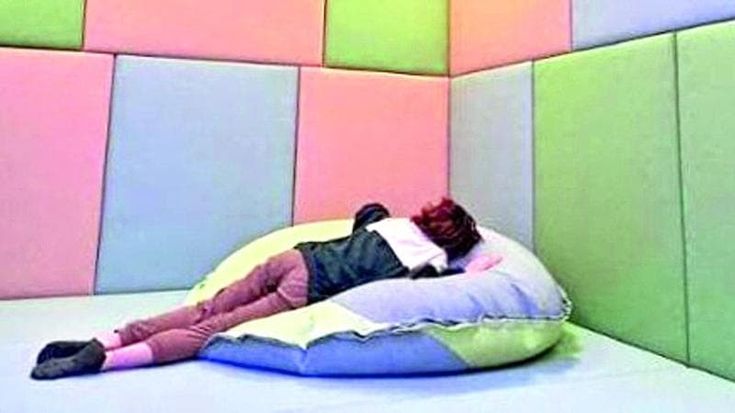 L’Italia dei ragazzi a rischio suicidio: più letti negli ospedali per aiutarli