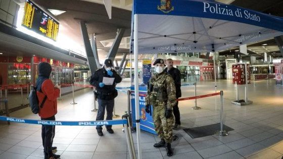 Coronavirus, controlli in stazione a Napoli: 5 passeggeri con febbre