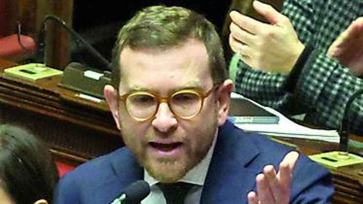 Provenzano: “La via è il negoziato, governo appiattito sulla Casa Bianca”