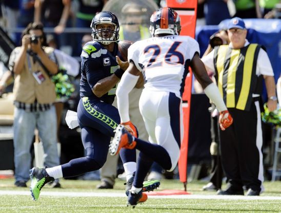 Nfl, il quarterback Wilson fa il ricevitore