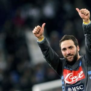 Napoli, il fratello di Higuain: "Il rinnovo? Stiamo bene così..."