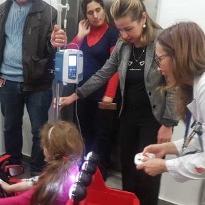 Palermo, la ministra Grillo a sorpresa all'Ospedale dei Bambini: "Le fanno vedere ciò che vogliono"