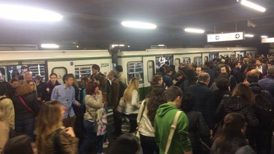 Milano, gravi disagi per lo sciopero Atm: dopo la protesta Sala incontra i sindacati