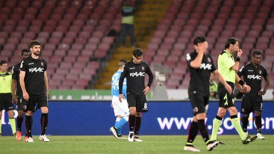 Disastro Bologna, la rabbia dei tifosi: "Ora basta, rispetto per la maglia"