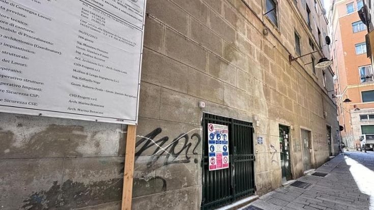 Ex cinema teatro di piazza Fossatello a Genova: tre mesi di ritardo e lavori aumentati di 130mila euro