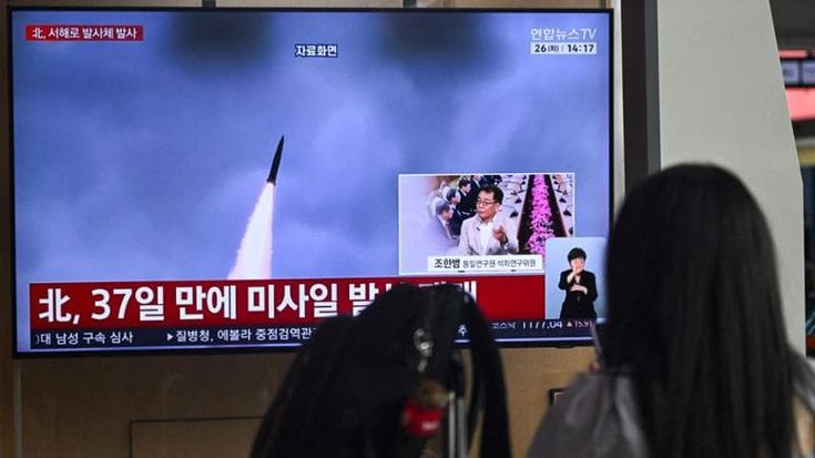 Kim testa i missili verso il Mar Giallo e intanto la Corea del Sud annuncia il sottomarino nucleare