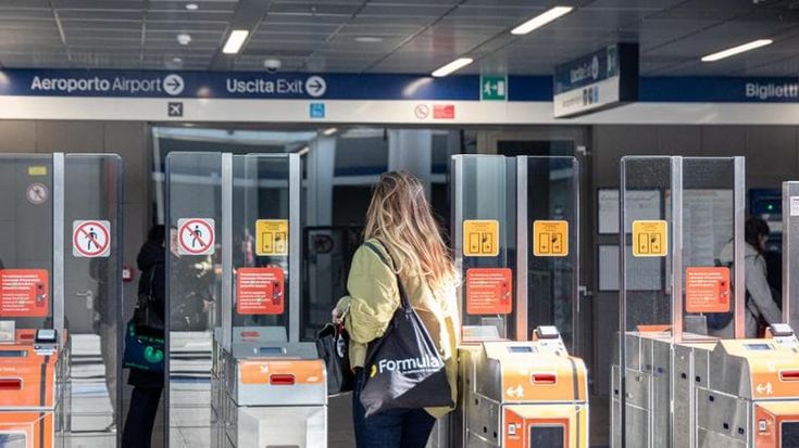 La M4 si allunga fino a mezzanotte e mezza da Linate a San Babila. Stop a singhiozzo prima dell’apertura totale della linea Blu del metrò