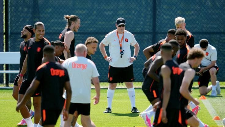 L’orgoglio Koeman: “Criticati su tutto, l’Olanda è questa”