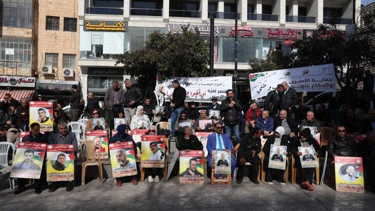 Ramallah si prepara al rientro dei detenuti palestinesi: “Sarà una festa”
