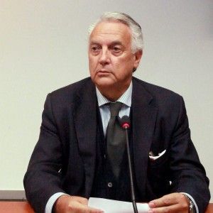 Ferrovie Nord, l'ex presidente Achille fa mea culpa sulle spese pazze: "Ho sbagliato, rimborserò tutto"  