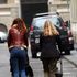 Bonus mamma, il Tribunale di Milano contro l'Inps: non può negarlo alle straniere senza permesso lungo