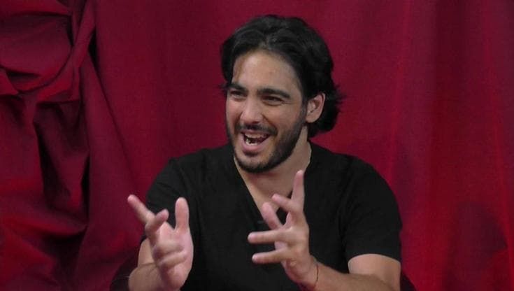 Max Angioni: "A casa ero il Dalai Lama, a scuola il bullizzato. Quando recitai Simba e risero tutti"