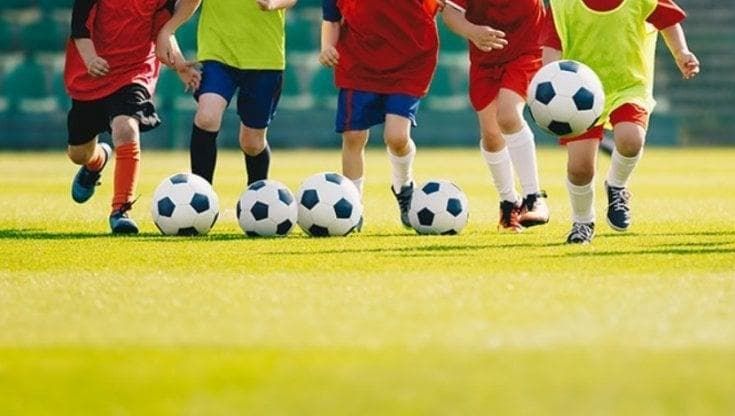 Siena, arbitro di 15 anni aggredito a calci e pugni da un adulto durante una partita di ragazzini