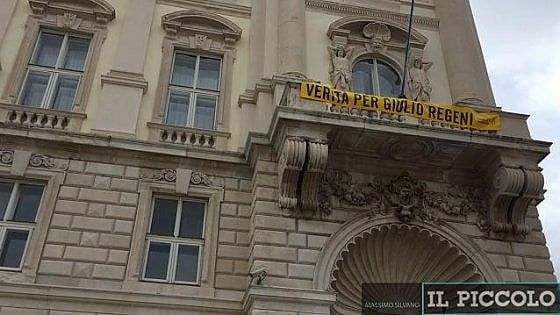 Caso Regeni, Serracchiani 'risponde' a Dipiazza e mette striscione a palazzo Friuli-Venezia Giulia