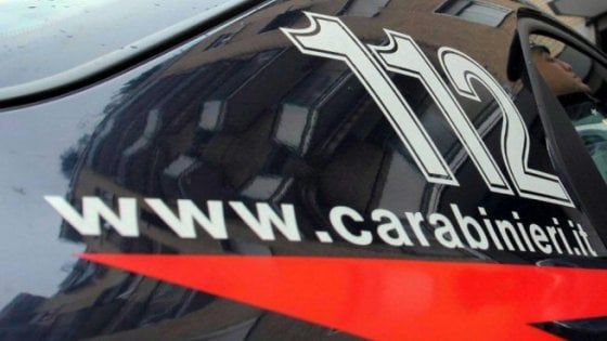 Picchia la moglie davanti al figlio: arrestato a Reggio Emilia