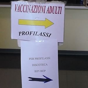 Caso di meningite in due discoteche: profilassi Ausl e appelli via Facebook