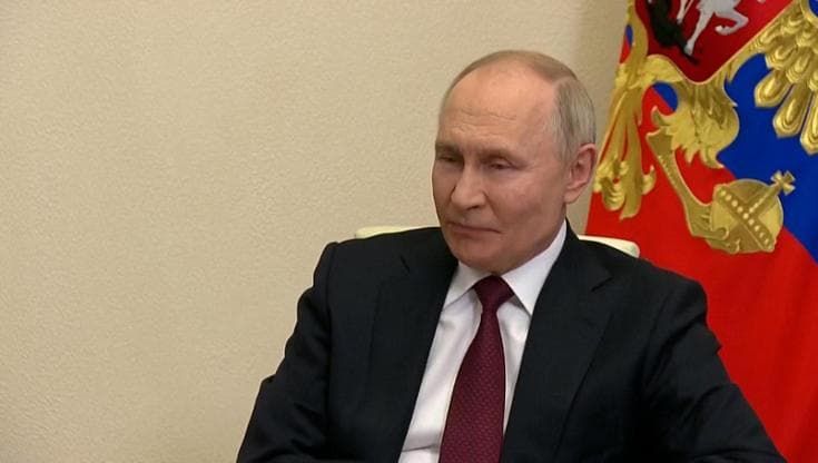 Putin su Trump: "Ha un approccio razionale, sembra che voglia migliorare la situazione in Ucraina"