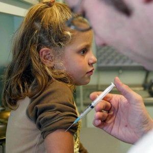Vaccini, dal 1999 nessun obbligo per andare a scuola 