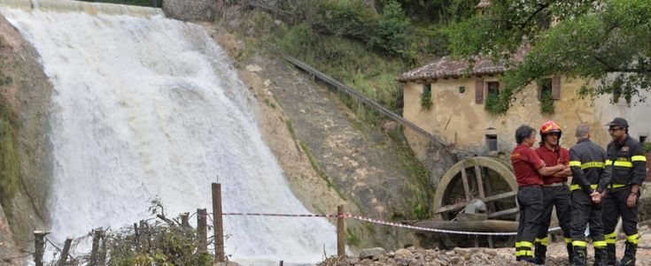 Bomba d'acqua nel Trevigiano, procura indaga per omicidio colposo. Ambientalisti: "Ignorati allarmi". E Zaia si difende