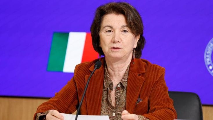Arcigay da Roccella: “Le aggressioni omofobe crescono”. Il muro della ministra: “Valuterò”