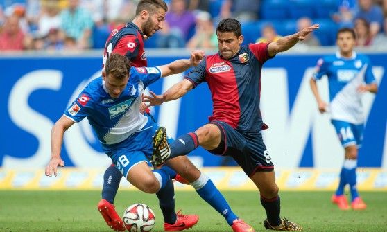 Genoa, pareggio in Germania, Perin para un rigore: 1-1