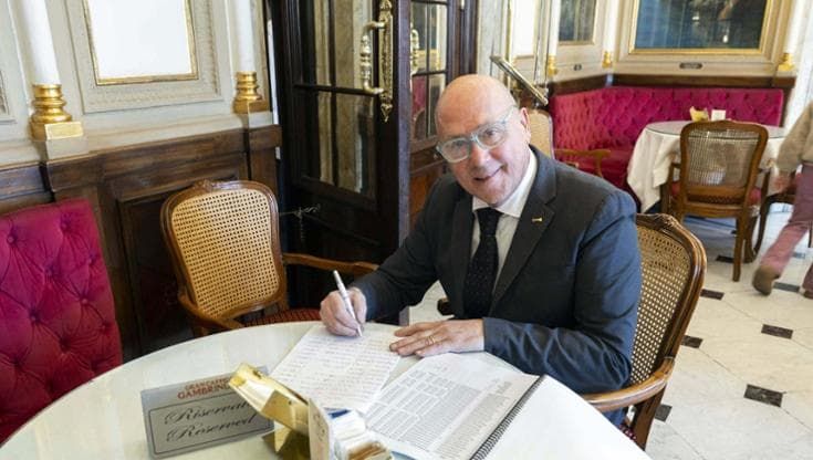Gennaro Ponziani, ultimo giorno al Gambrinus: “Quando preparai il caffè a papa Francesco...”
