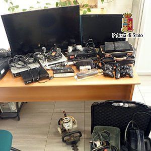 Furti in villa: in trappola baby gang 