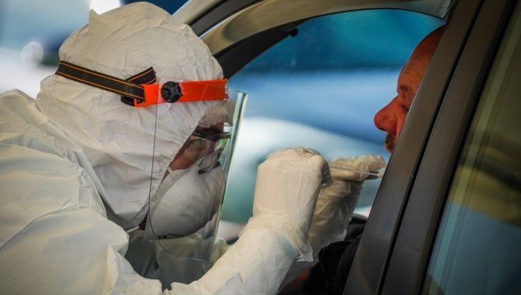 Covid, scienziati e politici: ecco chi ha chiuso gli occhi sulla seconda ondata