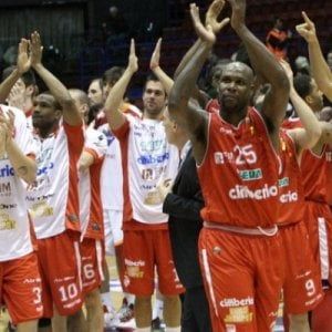 Basket, Champions: esordio positivo per Varese, Venezia ko in Francia